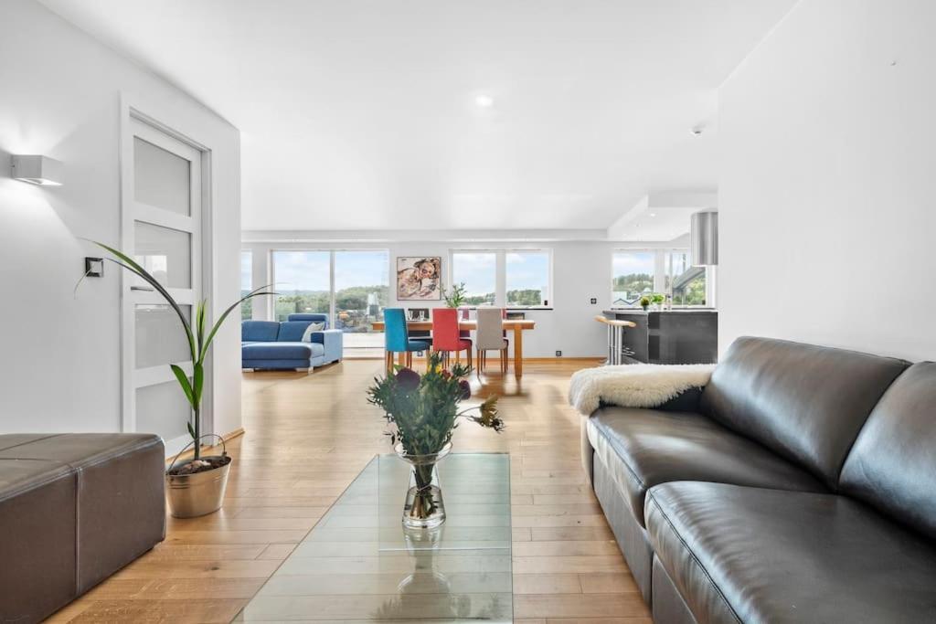Penthouse Leilighet 200 Kvm Vakker Sjoutsikt. Διαμέρισμα Μπέργκεν Εξωτερικό φωτογραφία