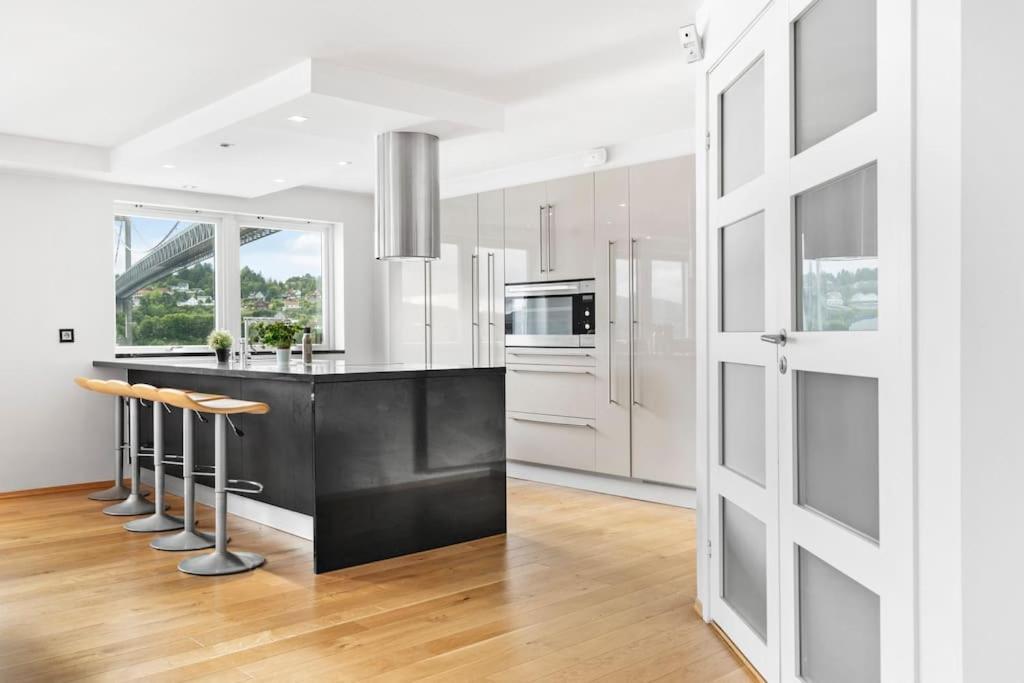 Penthouse Leilighet 200 Kvm Vakker Sjoutsikt. Διαμέρισμα Μπέργκεν Εξωτερικό φωτογραφία