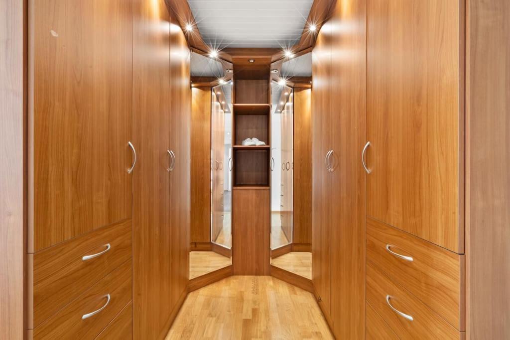 Penthouse Leilighet 200 Kvm Vakker Sjoutsikt. Διαμέρισμα Μπέργκεν Εξωτερικό φωτογραφία